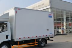 江西五十铃 翼放EC5 116马力 4X2 4.02米冷藏车(JMT5049XLCXGA26A) 江西五十铃 翼放EC5 116马力 4X2 4.02米冷藏车(JMT5049XLCXGA26A)