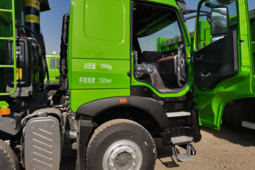 �й�����HOWO TH7 �콢�� ɽ���� 500���� 8X4 7.6����ж��(����)(��Һ��������)(ZZ3317V406HF1)ͼƬ