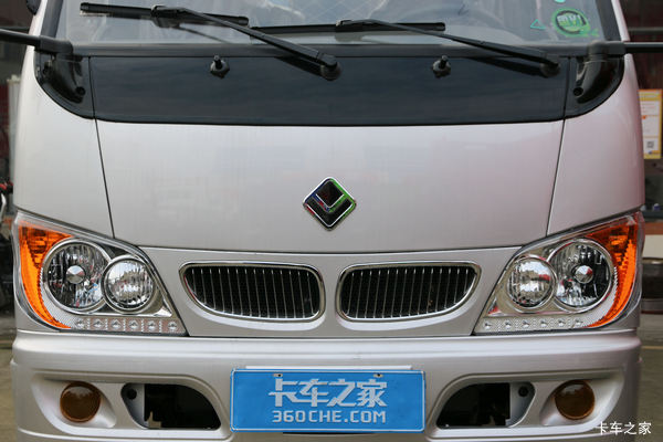 欧铃汽车 小宝马 城市版 95马力 4X2 2.95米单排自卸