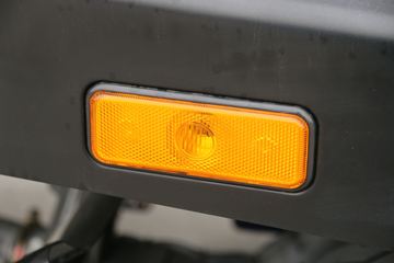 �й������ɶ����ó� ����V5 220���� 4X2 6.8�ײ�դʽ�ػ���(����)(ZZ5184CCYN5617F1)ͼƬ