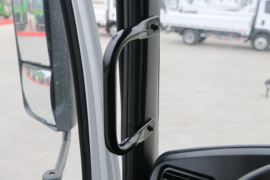 豪沃V5-X&nbsp;载货车驾驶室                                               图片