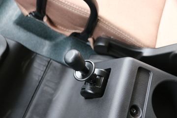 �й������ɶ����ó� ����V5 220���� 4X2 6.8�ײ�դʽ�ػ���(����)(ZZ5184CCYN5617F1)ͼƬ