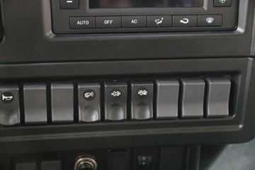 �й������ɶ����ó� ����V5 220���� 4X2 6.8�ײ�դʽ�ػ���(����)(ZZ5184CCYN5617F1)ͼƬ