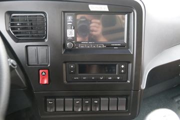 �й������ɶ����ó� ����V5 220���� 4X2 6.8�ײ�դʽ�ػ���(����)(ZZ5184CCYN5617F1)ͼƬ