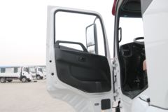 中国重汽成都商用车 豪沃V5 220马力 4X2 6.8米仓栅式载货车(国六)(ZZ5184CCYN5617F1)