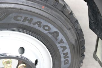 �й������ɶ����ó� ����V5 220���� 4X2 6.8�ײ�դʽ�ػ���(����)(ZZ5184CCYN5617F1)ͼƬ