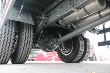 �й������ɶ����ó� ����V5 220���� 4X2 6.8�ײ�դʽ�ػ���(����)(ZZ5184CCYN5617F1)ͼƬ