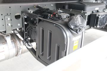 �й������ɶ����ó� ����V5 220���� 4X2 6.8�ײ�դʽ�ػ���(����)(ZZ5184CCYN5617F1)ͼƬ