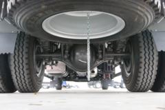 中国重汽成都商用车 豪沃V5 220马力 4X2 6.8米仓栅式载货车(国六)(ZZ5184CCYN5617F1)