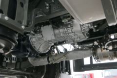 中国重汽成都商用车 豪沃V5 220马力 4X2 6.8米仓栅式载货车(国六)(ZZ5184CCYN5617F1)