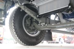 中国重汽成都商用车 豪沃V5 220马力 4X2 6.8米仓栅式载货车(国六)(ZZ5184CCYN5617F1)