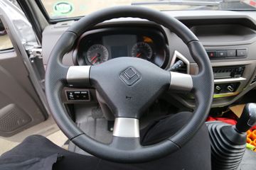 ŷ������ С���� 95���� 4X2 2.95�׵�����ж��(����)(����)ͼƬ