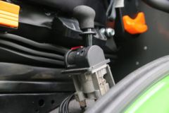 中国重汽成都商用车 V7-X 31T 8X4 5.6米换电式纯电动自卸车423kWh