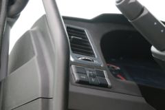 中国重汽成都商用车 V7-X 31T 8X4 5.6米换电式纯电动自卸车423kWh