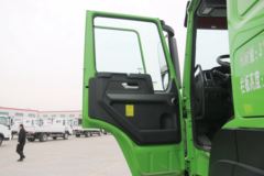 中国重汽成都商用车 V7-X 31T 8X4 5.6米换电式纯电动自卸车423kWh