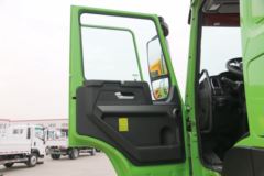 中国重汽成都商用车 V7-X 31T 8X4 纯电动车厢可卸式垃圾车(今创嘉蓝牌)