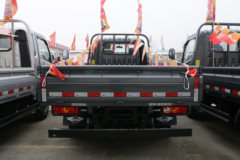 福田 时代领航S1 120马力 3.94米排半栏板小卡(国六)(黑色)