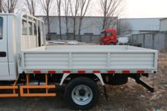 江铃 顺达小卡 122马力 2.69米双排栏板轻卡(国六)(JX1041TSCB26)