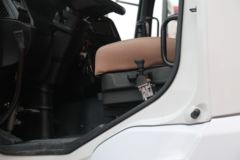 中国重汽成都商用车 豪沃V5 8X4 自卸车(国六)