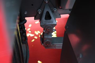 �й������ɶ����ó� ����V5 8X4 ��ж��(����)ͼƬ