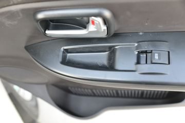 ���� ����V1 С��¹ 1.6L ���� 122���� 2.8�׵�����������ʽ΢��(����)ͼƬ