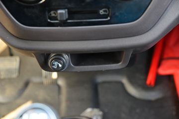 ���� ����V1 С��¹ 1.6L ���� 122���� 2.8�׵�����������ʽ΢��(����)ͼƬ