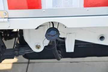  V1 С¹ 1.6L  122 2.8׵ʽ΢()(BJ5030XYK4JV5-01)ͼƬ