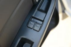 福田 祥菱V1 小财鹿 1.6L 122马力 汽油 2.3米双排栏板微卡(单后轮)(国六)(BJ1030V4AV6-01)