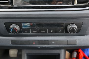 ���� ����V3 1.6L 122���� 3.7�׵�����������ʽ΢��(����)(BJ5030XYK3JV7-33)ͼƬ