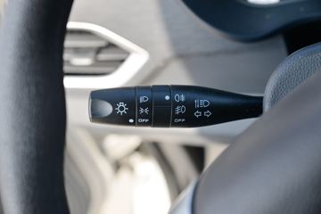 ���� ����V3 1.6L 122���� 3.7�׵�����������ʽ΢��(����)(BJ5030XYK3JV7-33)ͼƬ