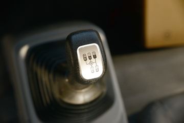 йHOWO  150 4.15׵Ῠ()(8)(ZZ1047G3215F144)ͼƬ