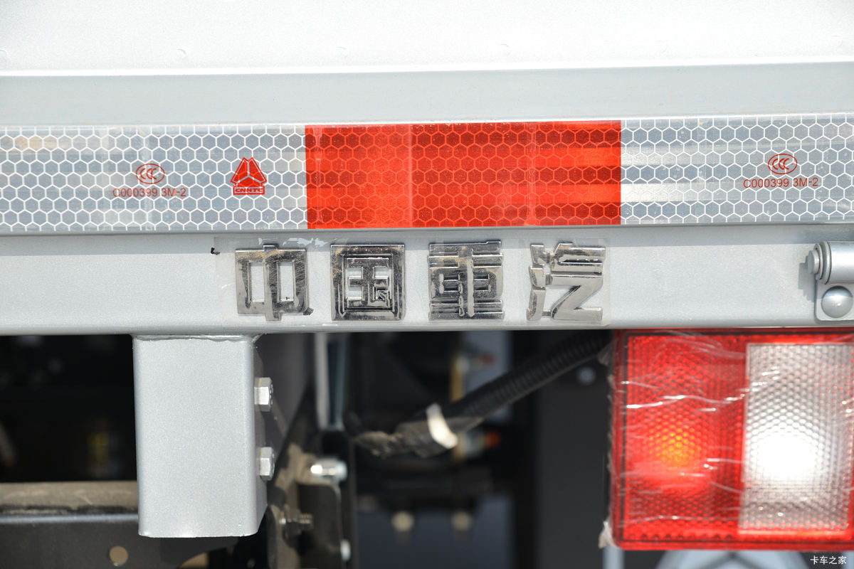йHOWO  150 4.15׵Ῠ()(8)(ZZ1047G3215F144)װ                                                