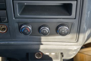йHOWO  130 3.85ŰῨ()(8)(ZZ1047F3215F145)ͼƬ