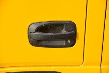 Ծ�� ����S80 95���� 4X2 3.05����ж��(SH3043PEDBNS)ͼƬ