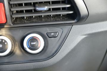 Ծ�� ����S80 95���� 4X2 3.05����ж��(SH3043PEDBNS)ͼƬ