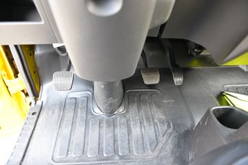 Ծ�� ����S80 95���� 4X2 3.05����ж��(SH3043PEDBNS)ͼƬ