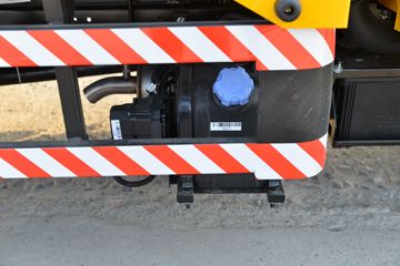 Ծ�� ����S80 95���� 4X2 3.05����ж��(SH3043PEDBNS)ͼƬ