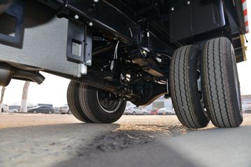 Ծ�� ����S80 95���� 4X2 3.05����ж��(SH3043PEDBNS)ͼƬ