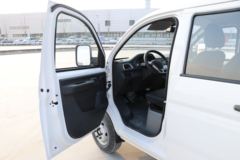 北汽制造 鲸卡T7 2.0L 133马力 汽油 2.6米双排栏板微卡(国六)(BAW1031PAB51)