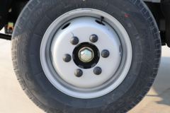 北汽制造 鲸卡T7 2.0L 133马力 汽油 2.6米双排栏板微卡(国六)(BAW1031PAB51)