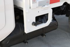 北汽制造 鲸卡T7 2.0L 133马力 汽油 2.6米双排栏板微卡(国六)(BAW1031PAB51)