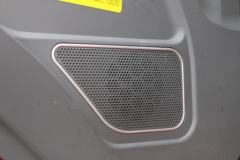 湖北大运 致胜 标载型 245马力 6X2 7.6米栏板载货车(DYQ1243D6CB)