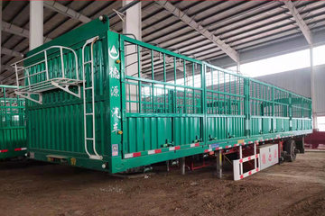 德源汽车 13米仓栅式半挂车