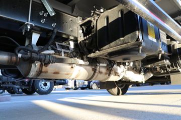 �й�����HOWO С˧ 130���� 4X2 3.6�׵�������С��ͼƬ