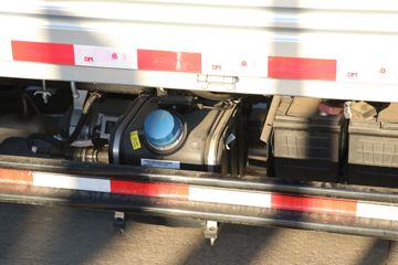 �й�����HOWO С˧ 130���� 4X2 3.6�׵�������С��ͼƬ