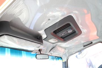 �й�����HOWO ���� 2019�� 130���� 4.15�׵��Ų�դ�Ῠ(խ��)(ZZ5047CCYF3314F143)ͼƬ