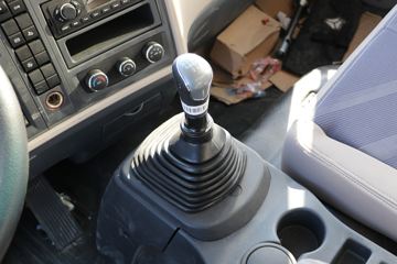 �й�����HOWO ͳ˧ 130���� 4.15�׵��������Ῠ(����)(����)(ZZ1047F3315F144)ͼƬ