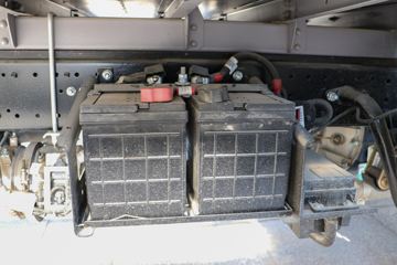 �й�����HOWO ͳ˧ 130���� 4.15�׵��������Ῠ(����)(����)(ZZ1047F3315F144)ͼƬ