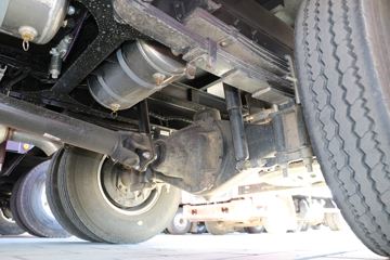 �й�����HOWO ͳ˧ 2022�� 160���� 4X2 4.15�׵��Ų�դ�Ῠ(����)(ZZ5047CCYG3315F144)ͼƬ