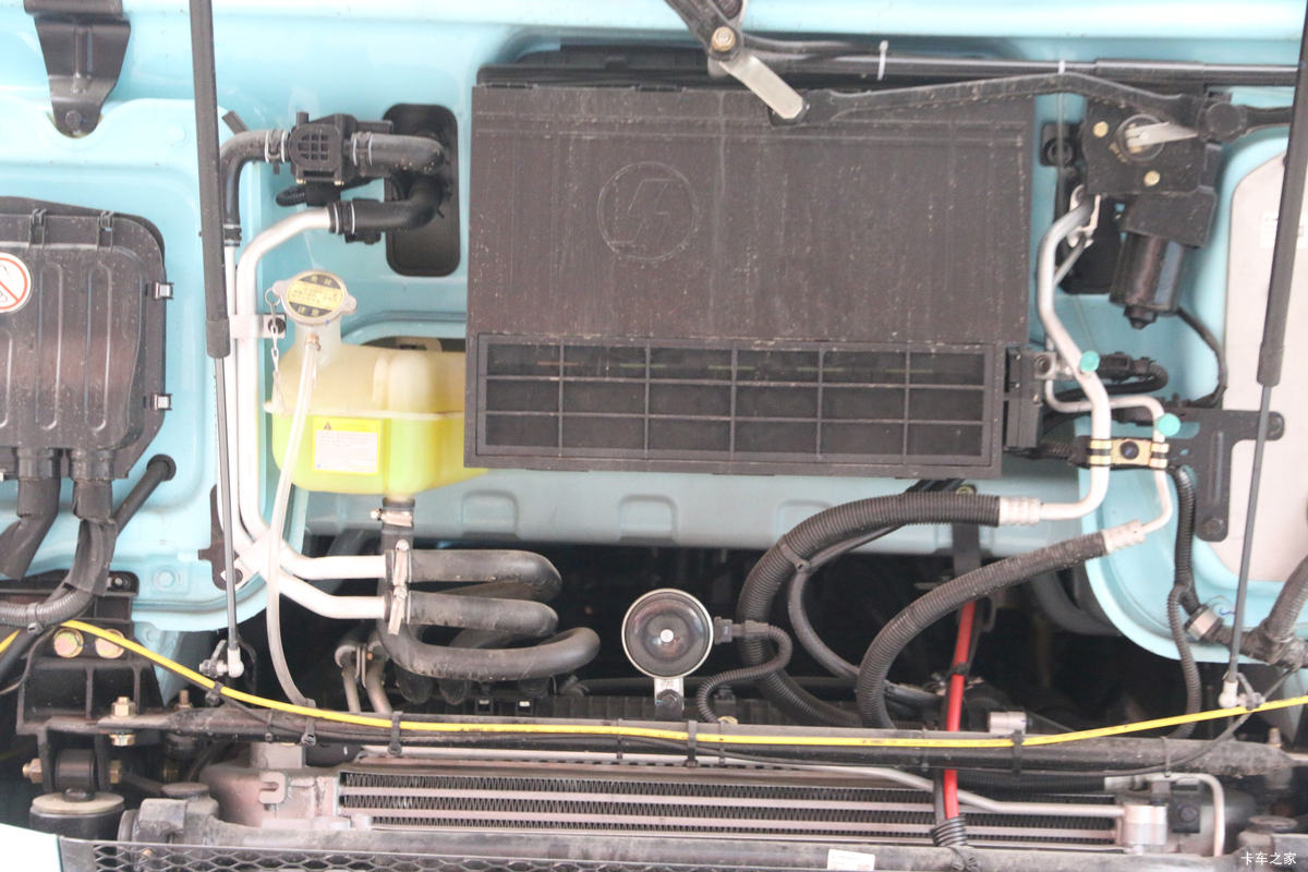 ؿ L5000 ͨ 220 4X2 6.8ײդʽػ()(SX5189CCYLA501F2)                                                
